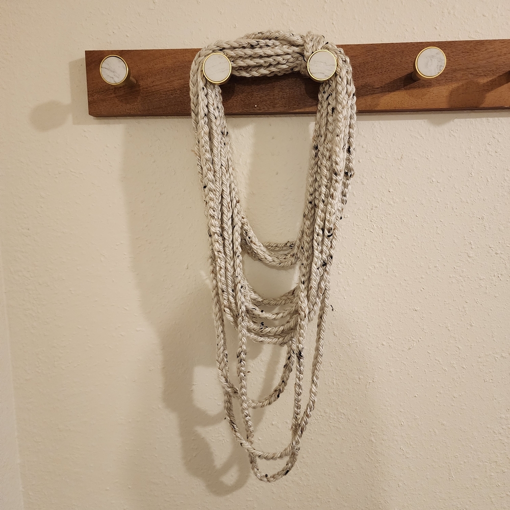 Elegant Twisted Scarf Necklace - Black and Cream